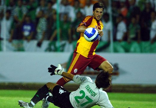 Foto: Galata tremura! Umit Karan s-a rupt cu Bursaspor_4