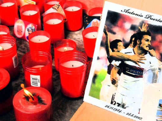 Un an de la moartea lui Antonio Puerta! Trimite un mesaj:_12