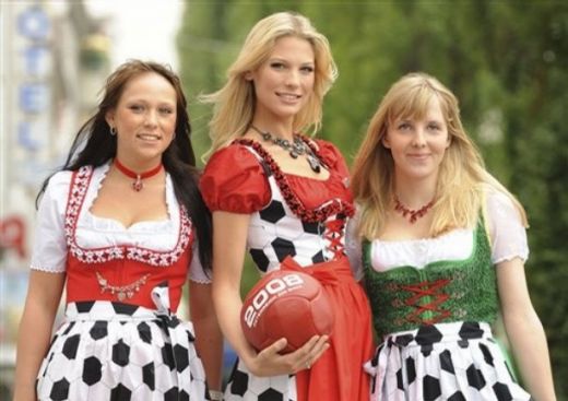 Cea mai sexy femeie din Germania vine in Ghencea!_9