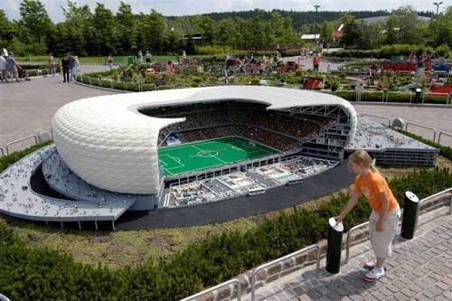 Fenomenal! Steaua poate juca cu Bayern pe un stadion din Lego_9