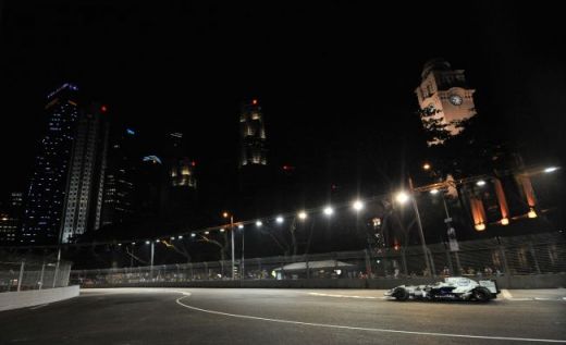 FOTO / Noapte albastra la cursa de F1 Singapore!_19