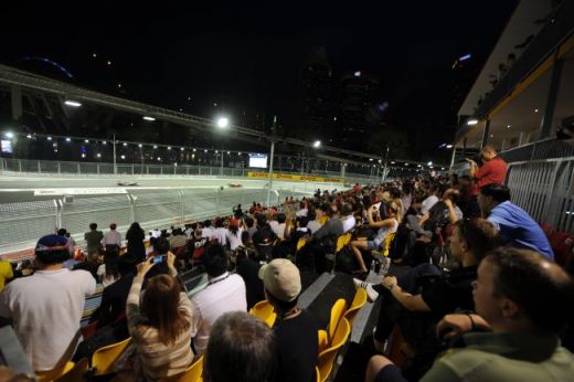 FOTO / Noapte albastra la cursa de F1 Singapore!_2