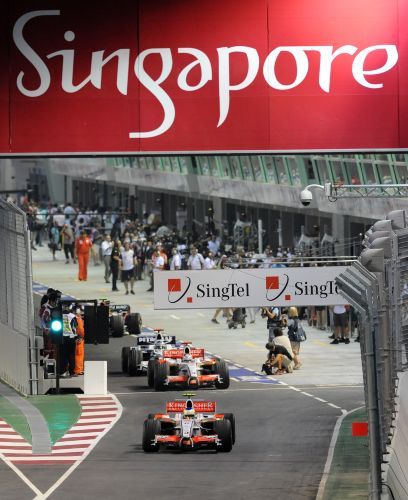 FOTO / Noapte albastra la cursa de F1 Singapore!_14