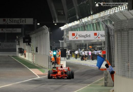 FOTO / Noapte albastra la cursa de F1 Singapore!_6