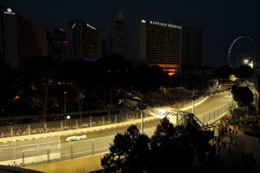 FOTO / Noapte albastra la cursa de F1 Singapore!_7