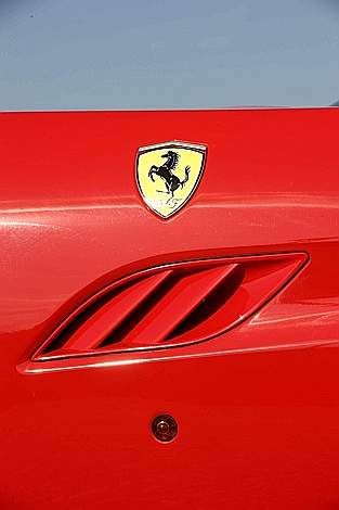 Ferrari California lansat oficial la Salonul Auto de la Paris!_11