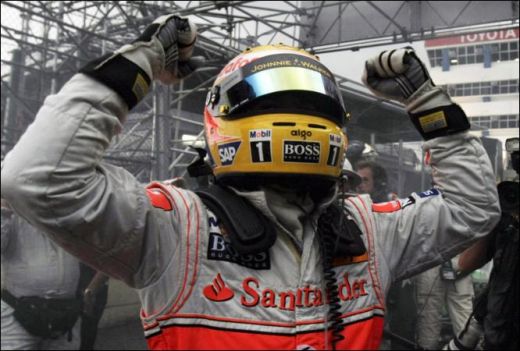 Hamilton:Vreau sa raman pe viata la McLaren!_9