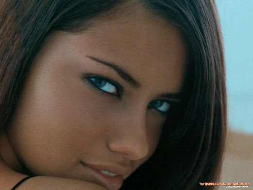Adriana Lima, cea mai frumoasa dintre..frumoase!_7