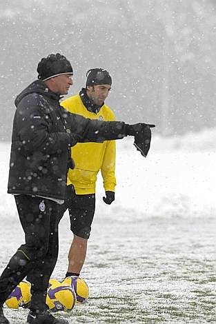 VEZI imagini tari cu antrenamentul lui Juventus pe ninsoare!_10