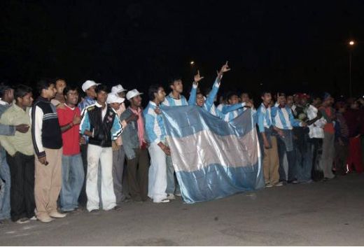 FOTO / Isterie Maradona  in India!_11