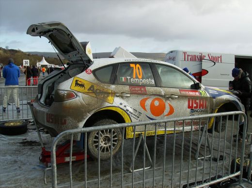 FOTO: Un roman se bate cu Valentino Rossi si Loeb in WRC_5