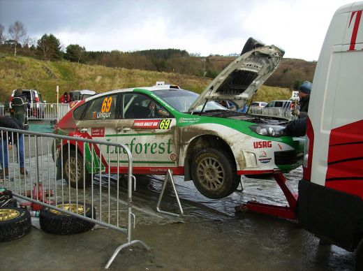 FOTO: Un roman se bate cu Valentino Rossi si Loeb in WRC_7