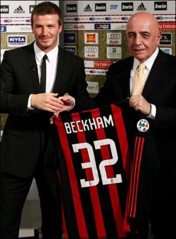 Video/ Vezi ce le transmite Beckham suporterilor lui Milan!_16