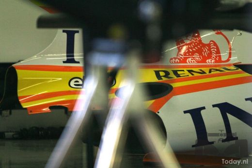 Renault si Williams si-au dezvelit masinile pentru 2009 in Portugalia! Cine va cuceri titlul?_11
