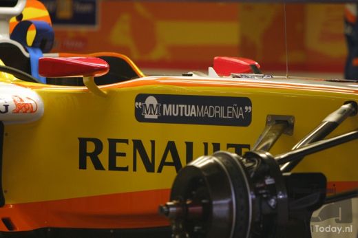 Renault si Williams si-au dezvelit masinile pentru 2009 in Portugalia! Cine va cuceri titlul?_23