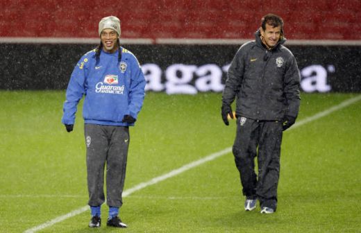 Amical ve(n)deta: Ronaldinho, Pato si Adriano versus Italia!_4