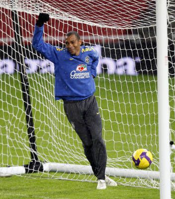 Amical ve(n)deta: Ronaldinho, Pato si Adriano versus Italia!_11