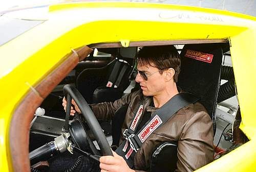 Tom Cruise a facut senzatie la Daytona 500: La multi ani Valentino Rossi!_19