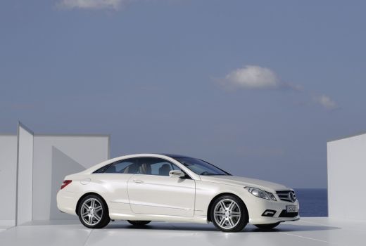 Vezi o galerie FOTO foarte tare cu noul Mercedes Benz E Class Coupe!_3