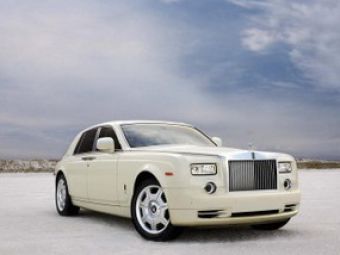 Vezi o galerie foto FOARTE TARE cu Rolls-Royce Phantom facelift!