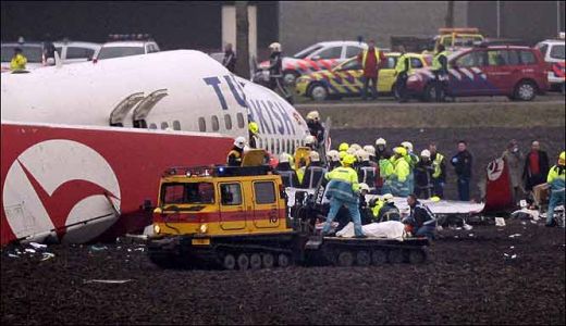 Adi Mutu, probleme inaintea meciului cu Ajax: 9 morti pe aeroportul Schiphol_5