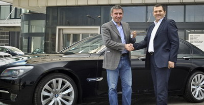 Hagi a primit un BMW 750 Li in valoare de peste 80.000 de euro!_1