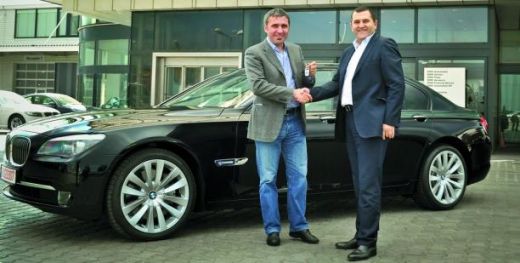 Hagi a primit un BMW 750 Li in valoare de peste 80.000 de euro!_2