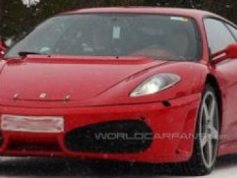 FOTO: Ferrari F450 topeste gheata!