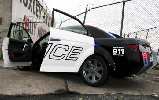 VEZI cum arata o super masina de Politie: Carbon Motors E7: NYPD!_26