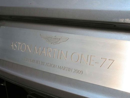 Aston Martin One-77, masina de 1.1 milioane de euro, a castigat premiul pentru design la Concorso dEleganza!_11