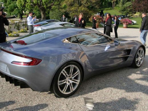 Aston Martin One-77, masina de 1.1 milioane de euro, a castigat premiul pentru design la Concorso dEleganza!_18