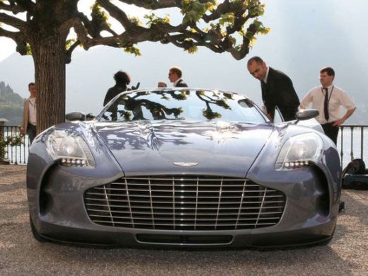 Aston Martin One-77, masina de 1.1 milioane de euro, a castigat premiul pentru design la Concorso dEleganza!_9