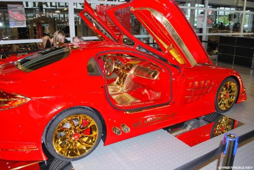 Urat cu spume: Vezi cum arata un Mercedes-Benz SLR de 3.300.000 de euro cu ornamente din aur de 24 karate!_3