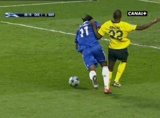 Chelsea acuza 5 penalty-uri neacordate! Gerard Pique: Am facut hent in careu!_4