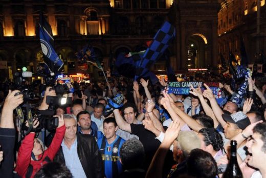 FOTO si VIDEO - cele mai TARI imagini de la petrecerea lui Inter 17!_8