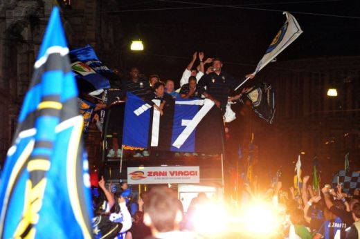 FOTO si VIDEO - cele mai TARI imagini de la petrecerea lui Inter 17!_28