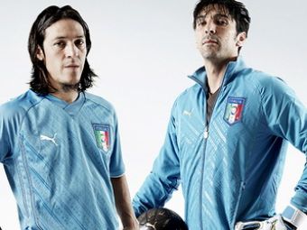 FOTO: Italia si-a lansat tricourile&nbsp;in care se va duela cu Brazilia la Cupa Confederatiilor!