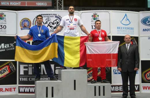 Ion Oncescu, campion european la ambele maini! Romania, inca trei medalii la Euro-skandenberg din Bulgaria!_35
