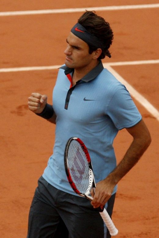 Federer in lacrimi! A castigat primul sau Roland Garros in finala cu Soderling!_13