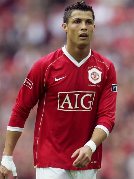 Ronaldo socheaza: "Nu imi pasa de fani"_40