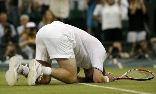 Istorie la Wimbledon: S-a jucat pentru prima data cu terenul acoperit! Imagini UNICE_25