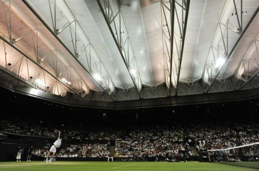 Istorie la Wimbledon: S-a jucat pentru prima data cu terenul acoperit! Imagini UNICE_11