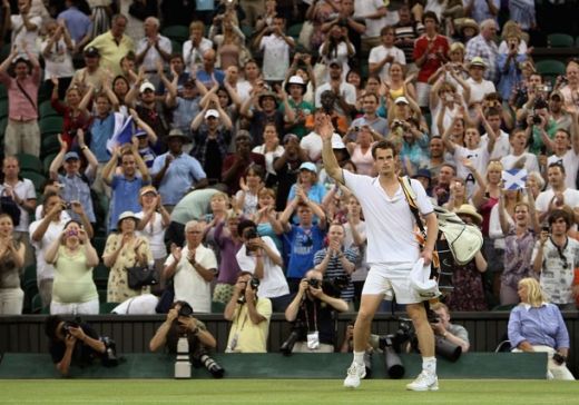 Istorie la Wimbledon: S-a jucat pentru prima data cu terenul acoperit! Imagini UNICE_29