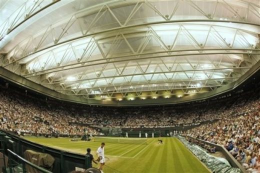 Istorie la Wimbledon: S-a jucat pentru prima data cu terenul acoperit! Imagini UNICE_20