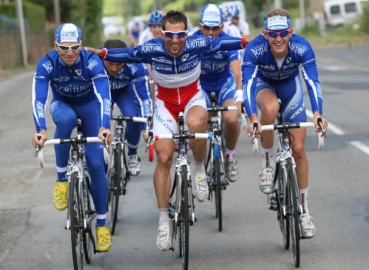 FOTO: Armstrong revine, Cancellara castiga prologul in Turul Frantei!_19