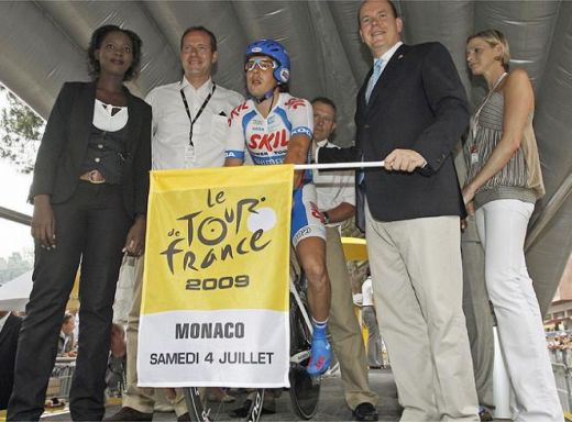 FOTO: Armstrong revine, Cancellara castiga prologul in Turul Frantei!_5
