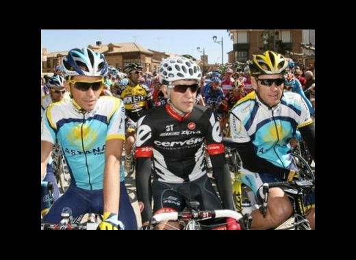 FOTO: Armstrong revine, Cancellara castiga prologul in Turul Frantei!_20