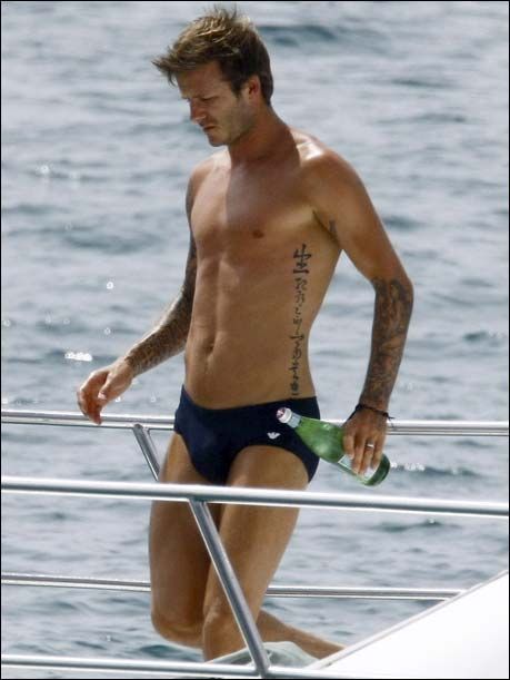 FOTO: David si Victoria Beckham fac plaja pe un yacht, in Oceanul Indian!_5