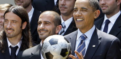 Presedinte mingicar! VEZI aici jongleriile lui Obama!_1