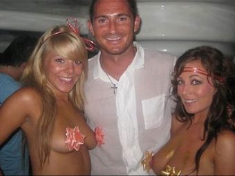 FOTO / Lampard isi face de cap in Ibiza!